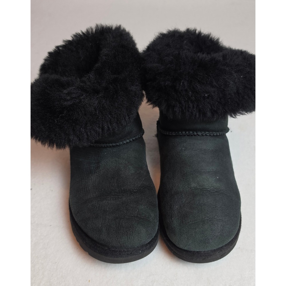 UGG Australia Bailey Button Black Suede Sheepskin Fur Ankle Boots Women 6